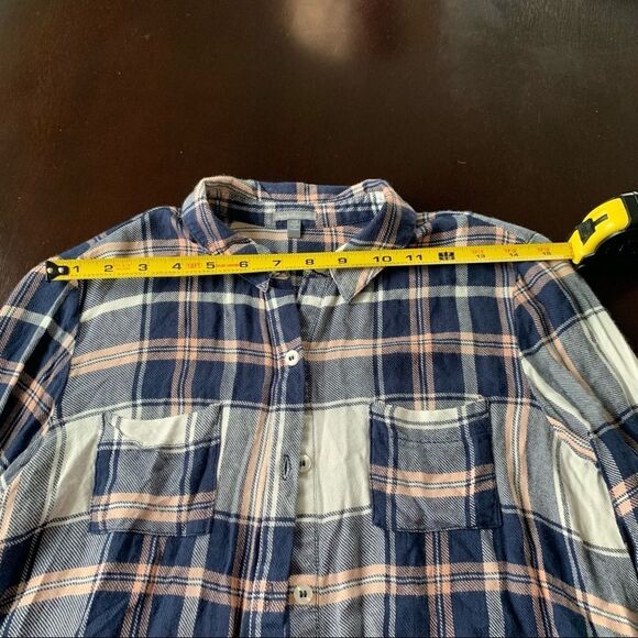 CHARLOTTE RUSSE Plaid Split Back Long Sleeves Plaid Blouse size XS - Picture 11 of 11